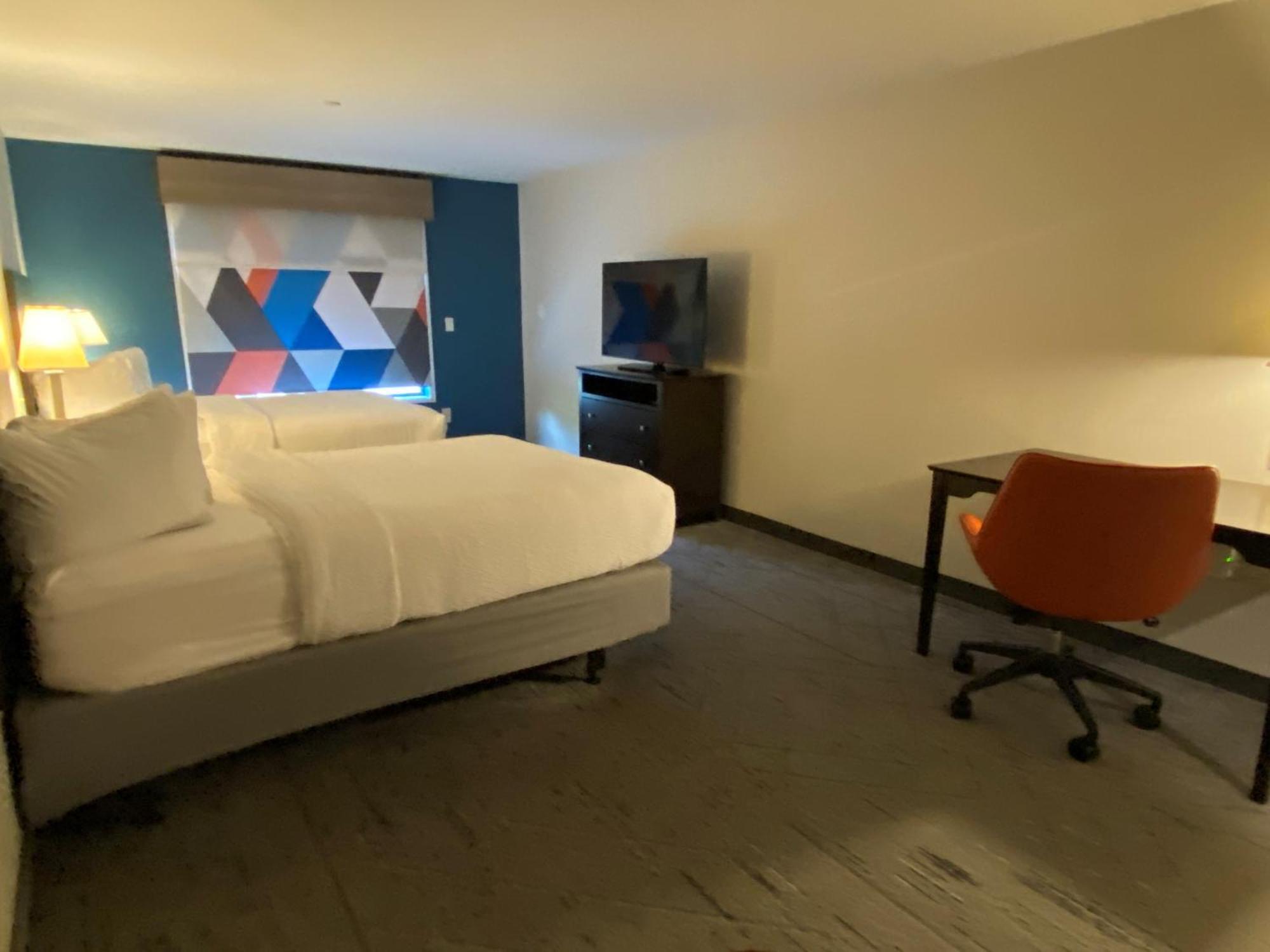 Wingate By Wyndham State Arena Raleigh/Cary Hotel Dış mekan fotoğraf