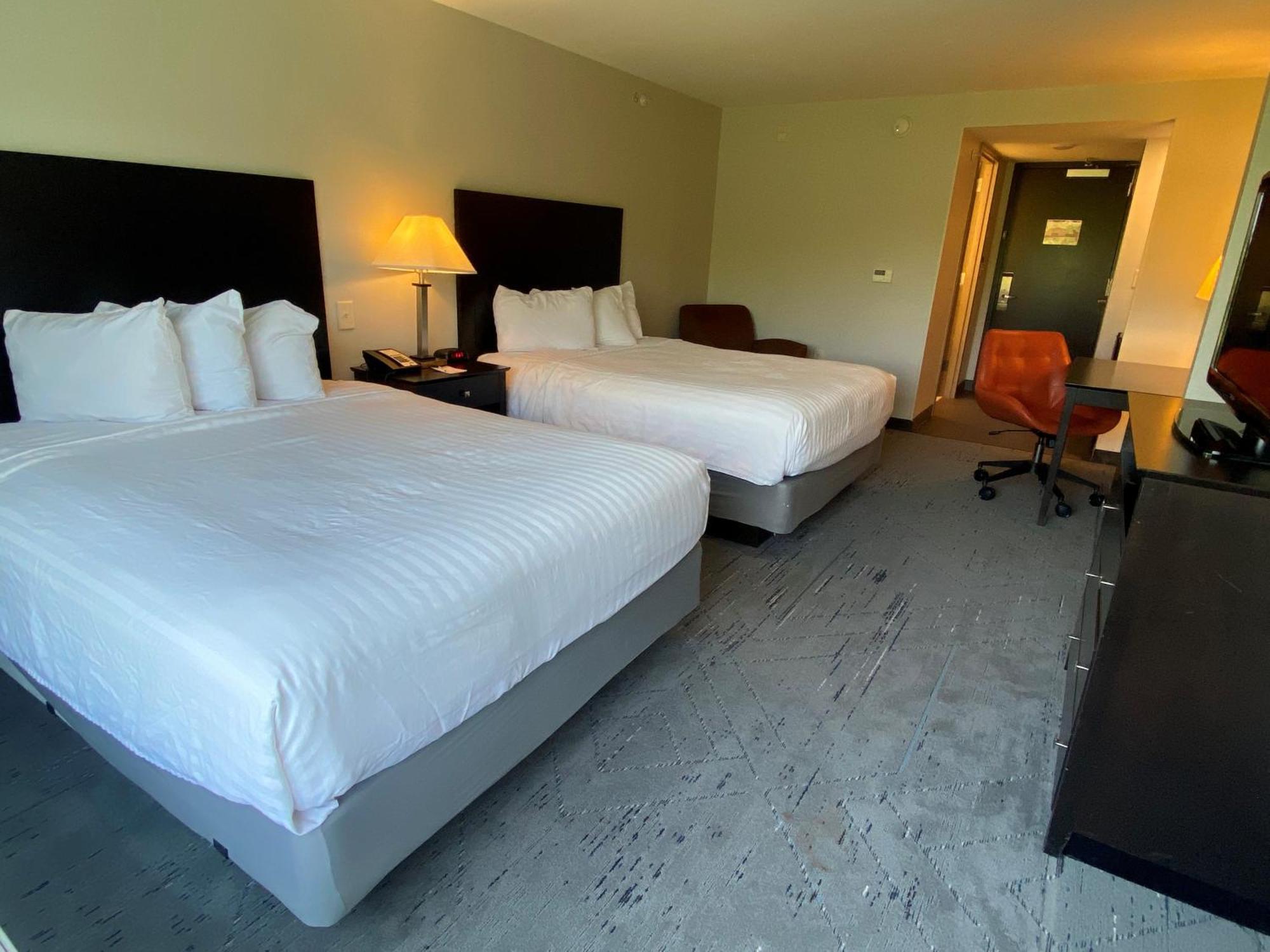 Wingate By Wyndham State Arena Raleigh/Cary Hotel Dış mekan fotoğraf