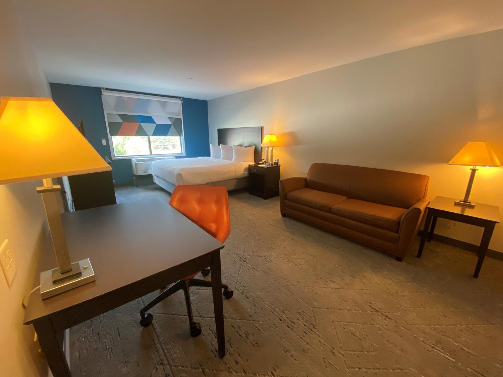 Wingate By Wyndham State Arena Raleigh/Cary Hotel Dış mekan fotoğraf