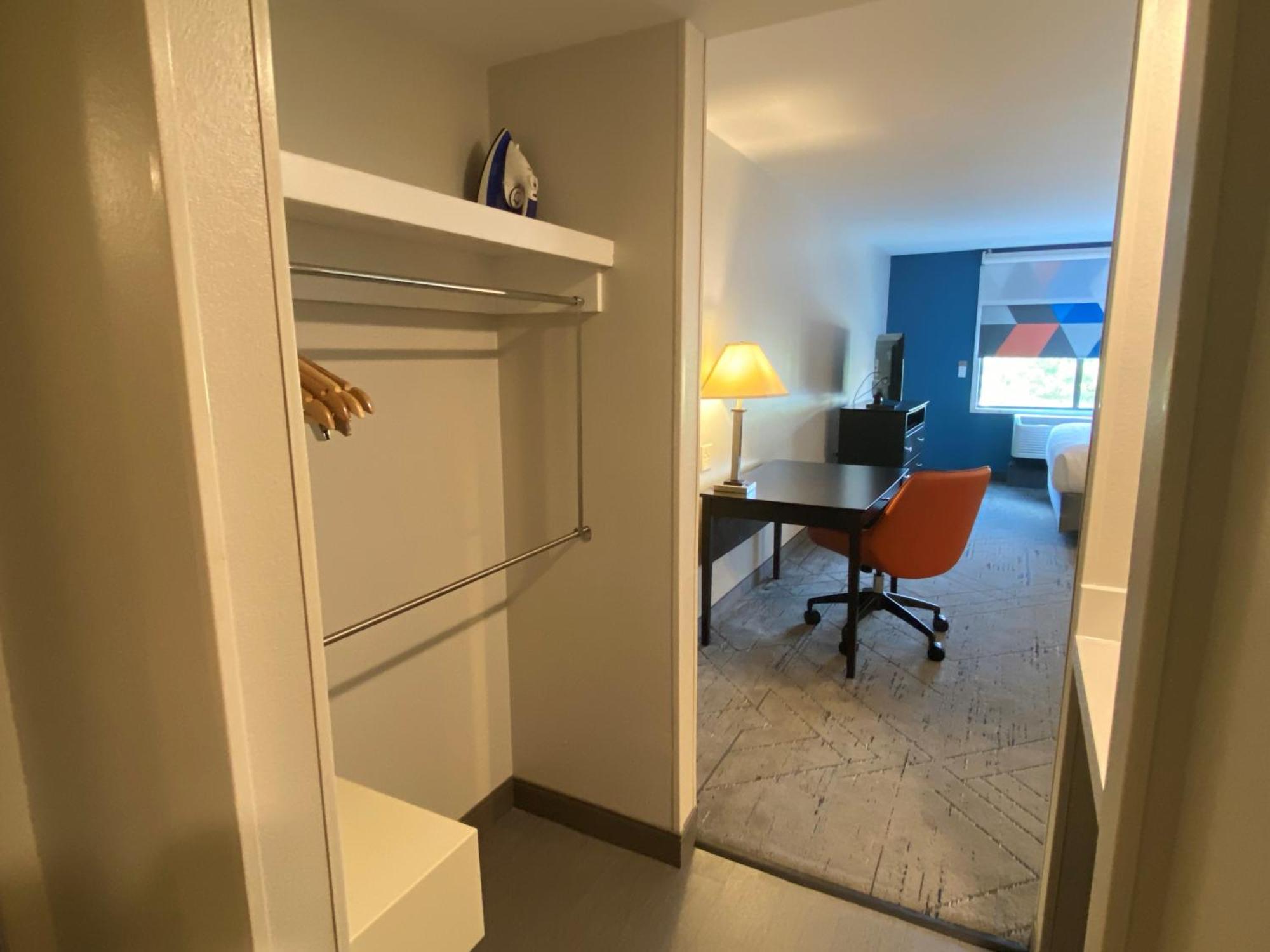 Wingate By Wyndham State Arena Raleigh/Cary Hotel Dış mekan fotoğraf