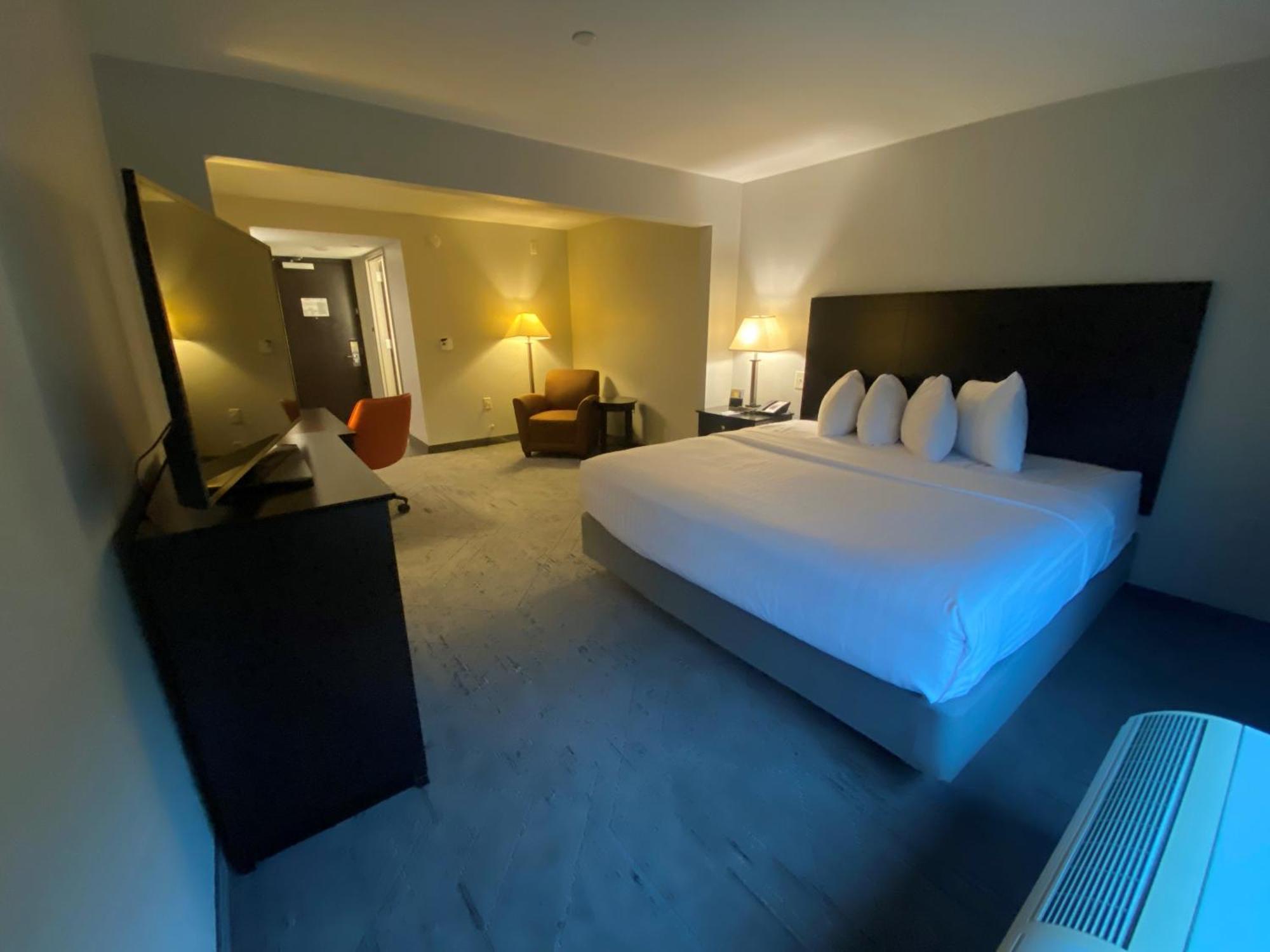 Wingate By Wyndham State Arena Raleigh/Cary Hotel Dış mekan fotoğraf