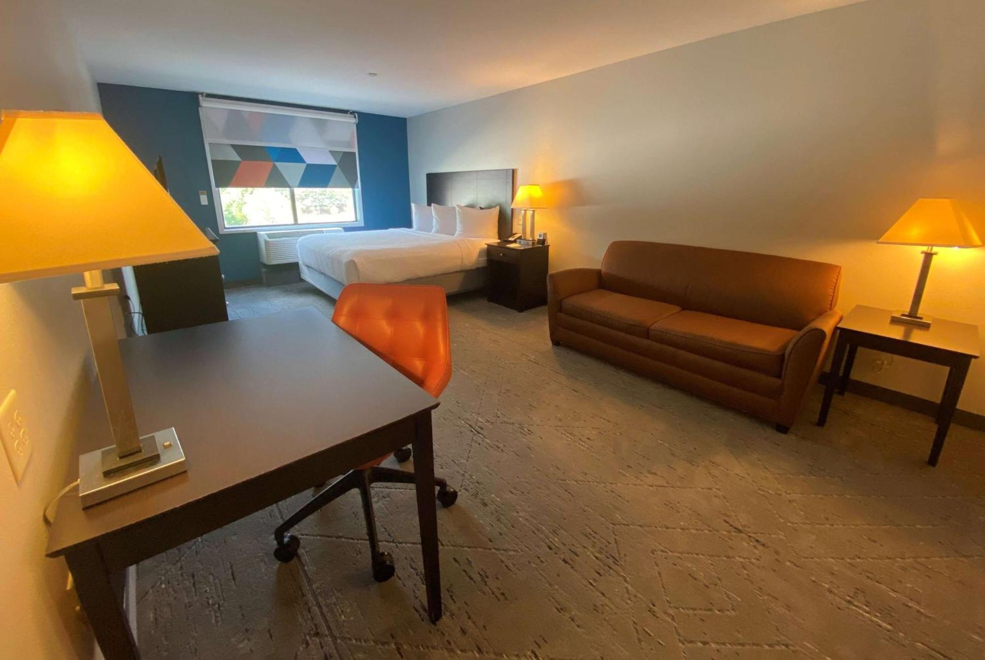 Wingate By Wyndham State Arena Raleigh/Cary Hotel Dış mekan fotoğraf