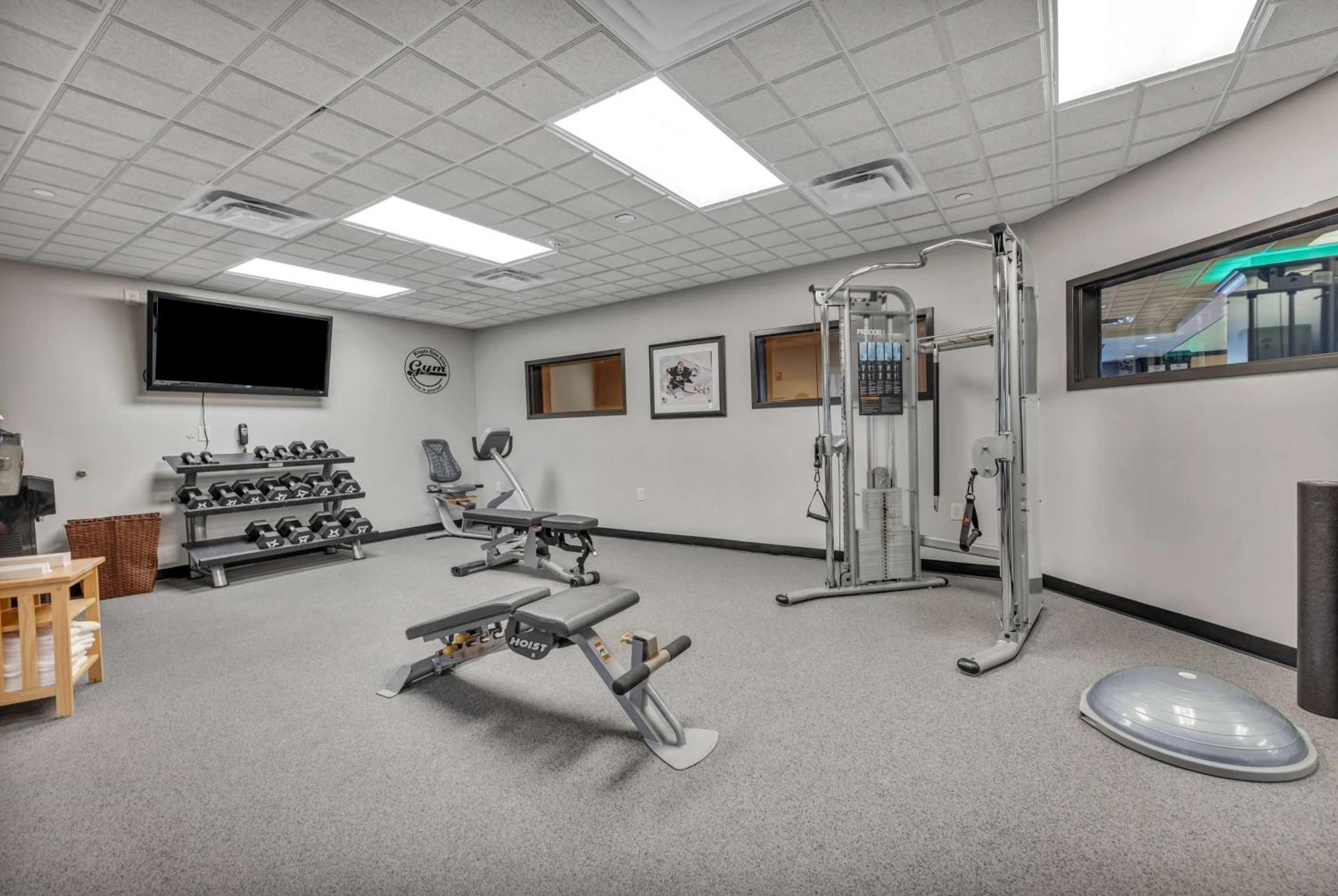 Wingate By Wyndham State Arena Raleigh/Cary Hotel Dış mekan fotoğraf