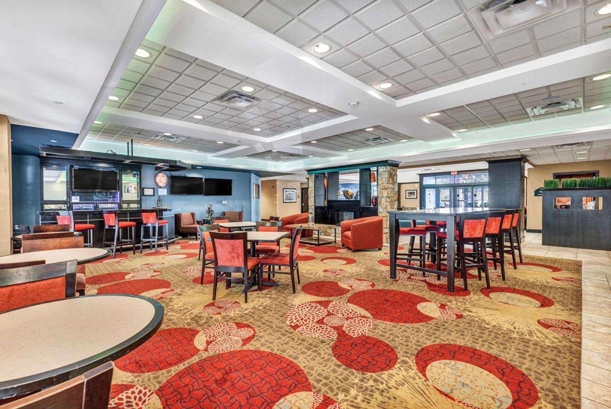 Wingate By Wyndham State Arena Raleigh/Cary Hotel Dış mekan fotoğraf