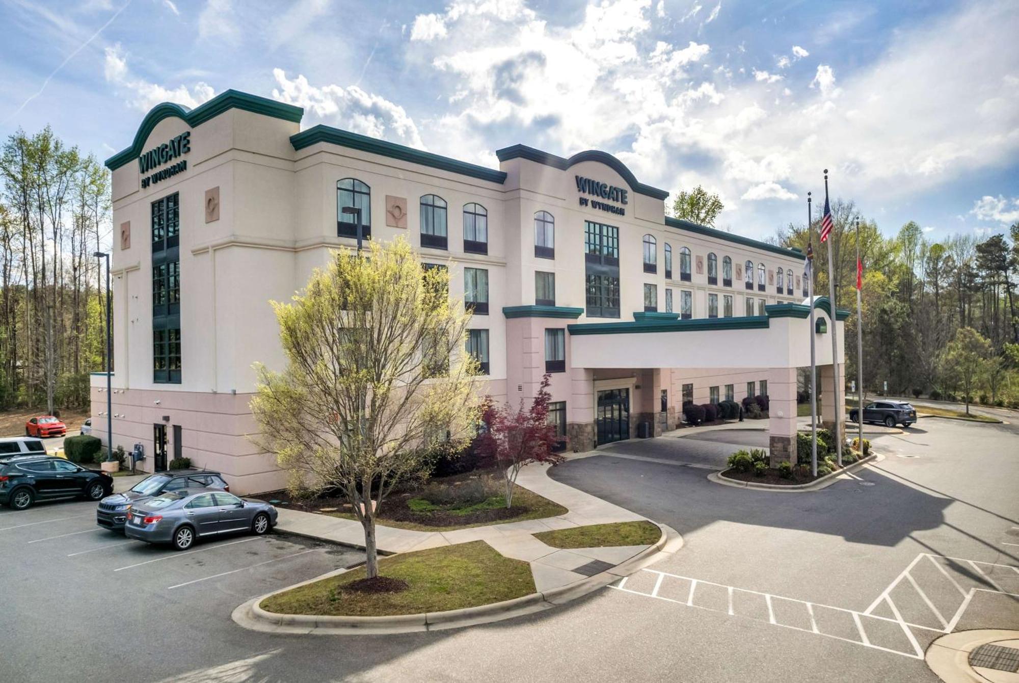 Wingate By Wyndham State Arena Raleigh/Cary Hotel Dış mekan fotoğraf