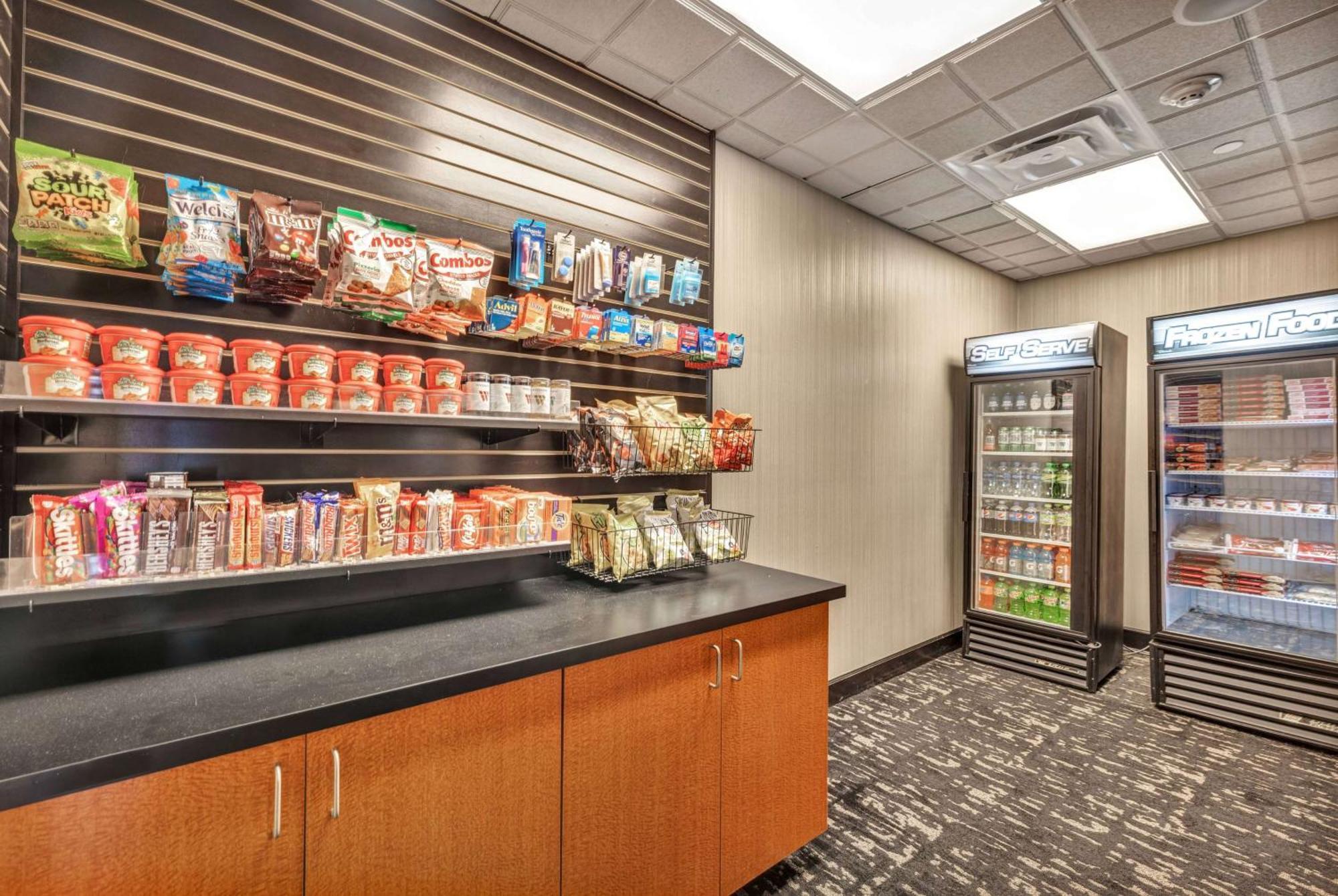 Wingate By Wyndham State Arena Raleigh/Cary Hotel Dış mekan fotoğraf